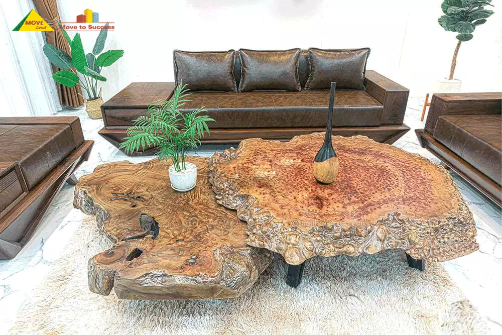 Bộ bàn ghế được chế tác từ gỗ Xá Xị