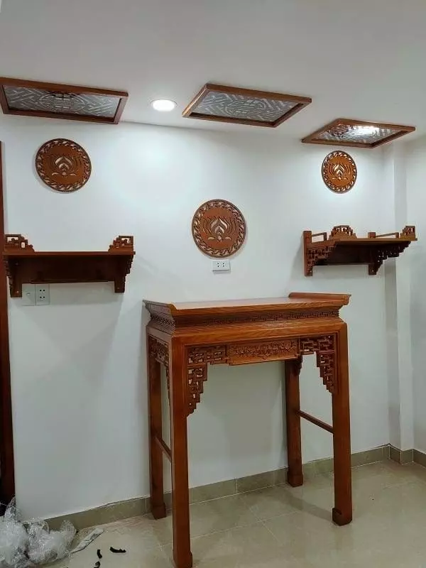 Vị trí đặt bàn thờ gia tiên trong nhà thường ở chính giữa ngôi nhà