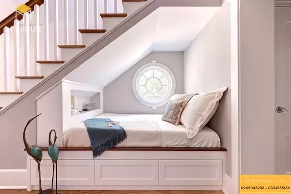 Thêm một mẫu thiết kế nơi đọc sách dưới gầm cầu thang, nhưng với mẫu này bạn hoàn toàn có thể ngủ lại nếu thích