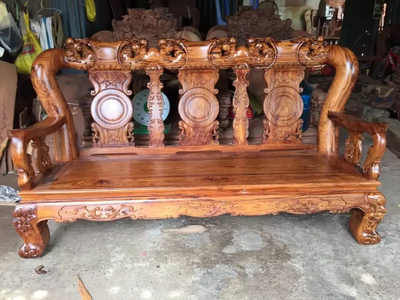 bàn ghế gỗ cẩm lai chạm nghê
