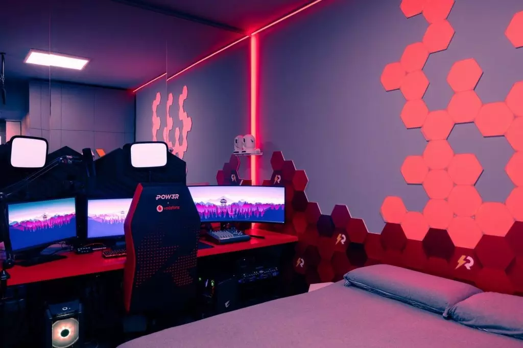 Decor phòng ngủ gaming màu đỏ neon